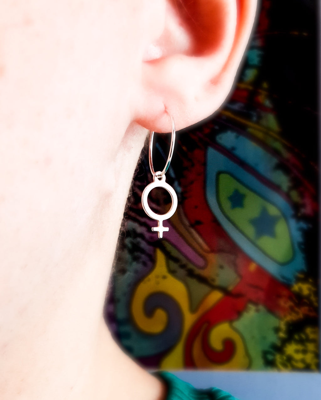 Örhängen feminist, små ringar - Silver 925