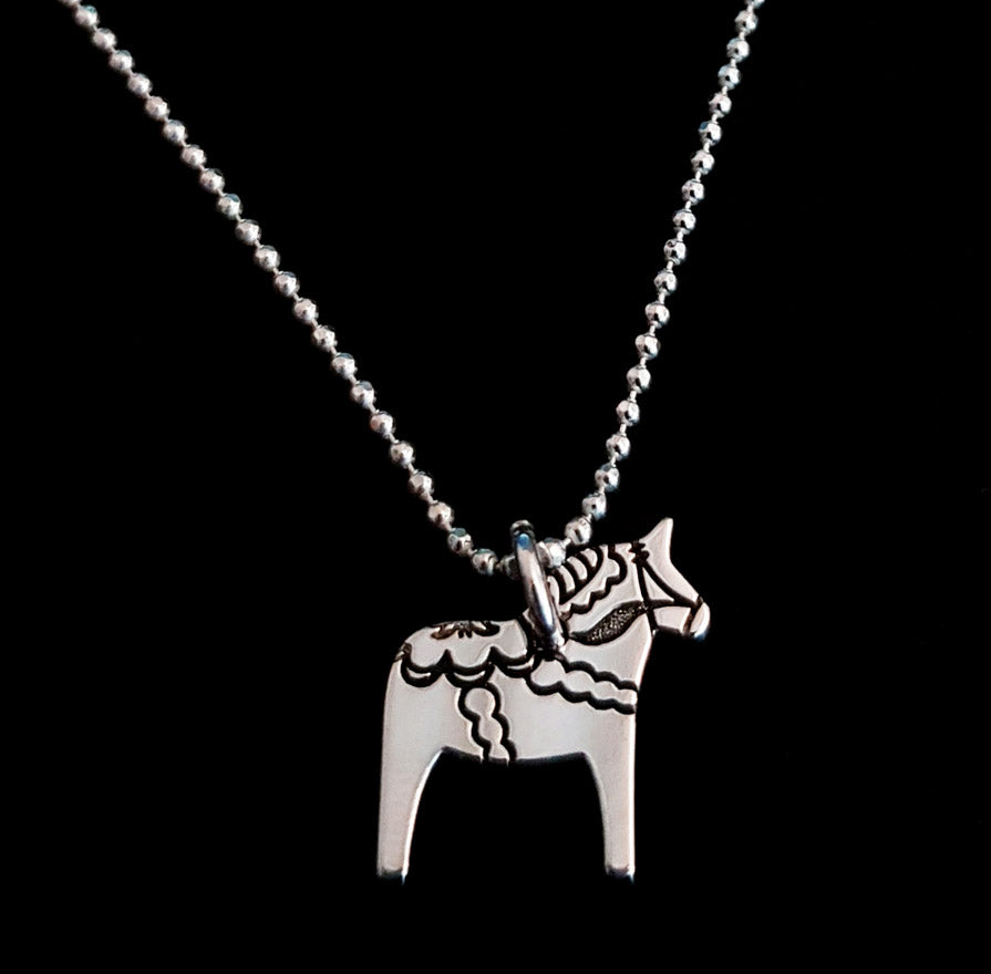 Dalahäst med kurbits - hänge eller halsband  - Sterling silver 925