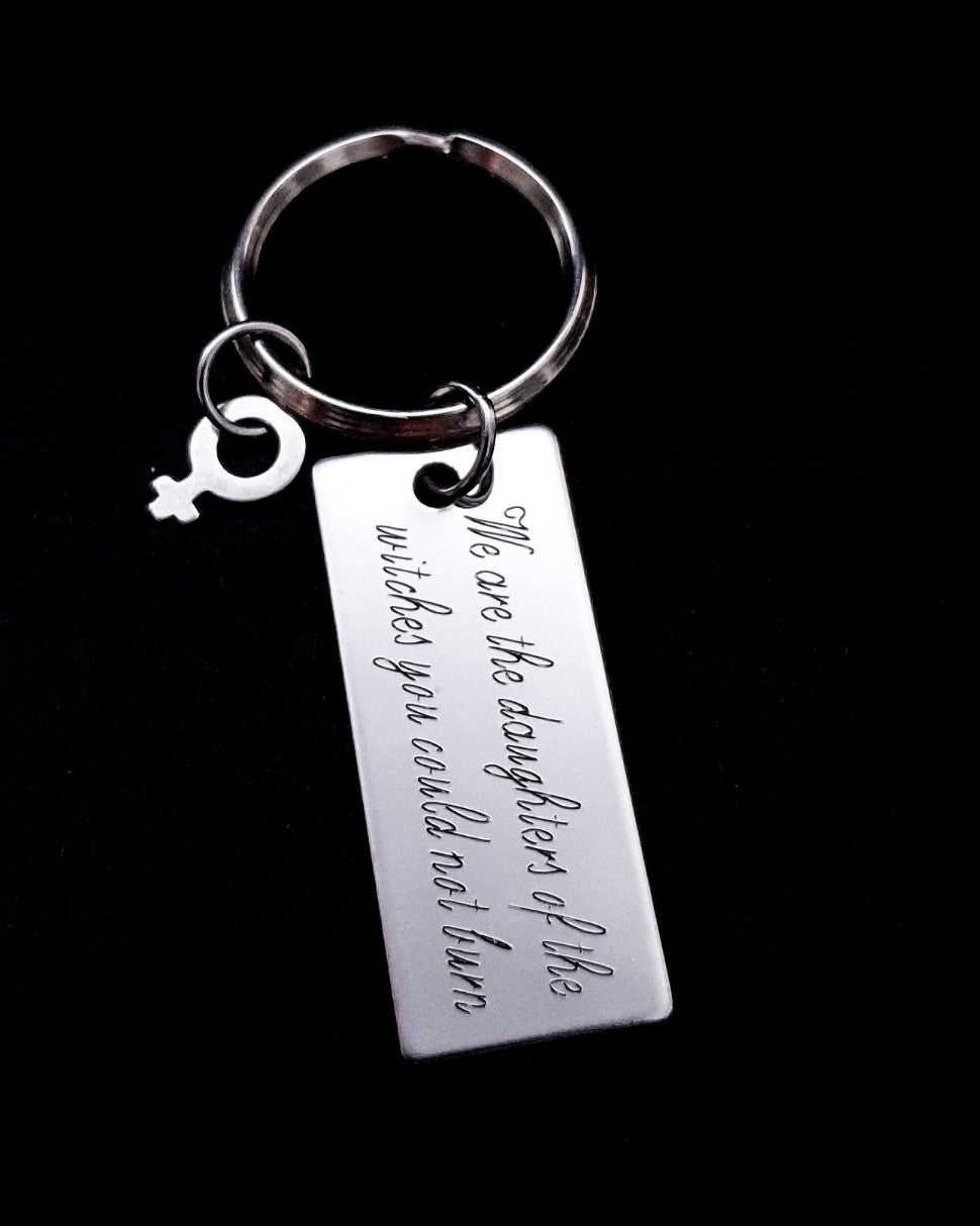 Nyckelring "We are the daughters..."