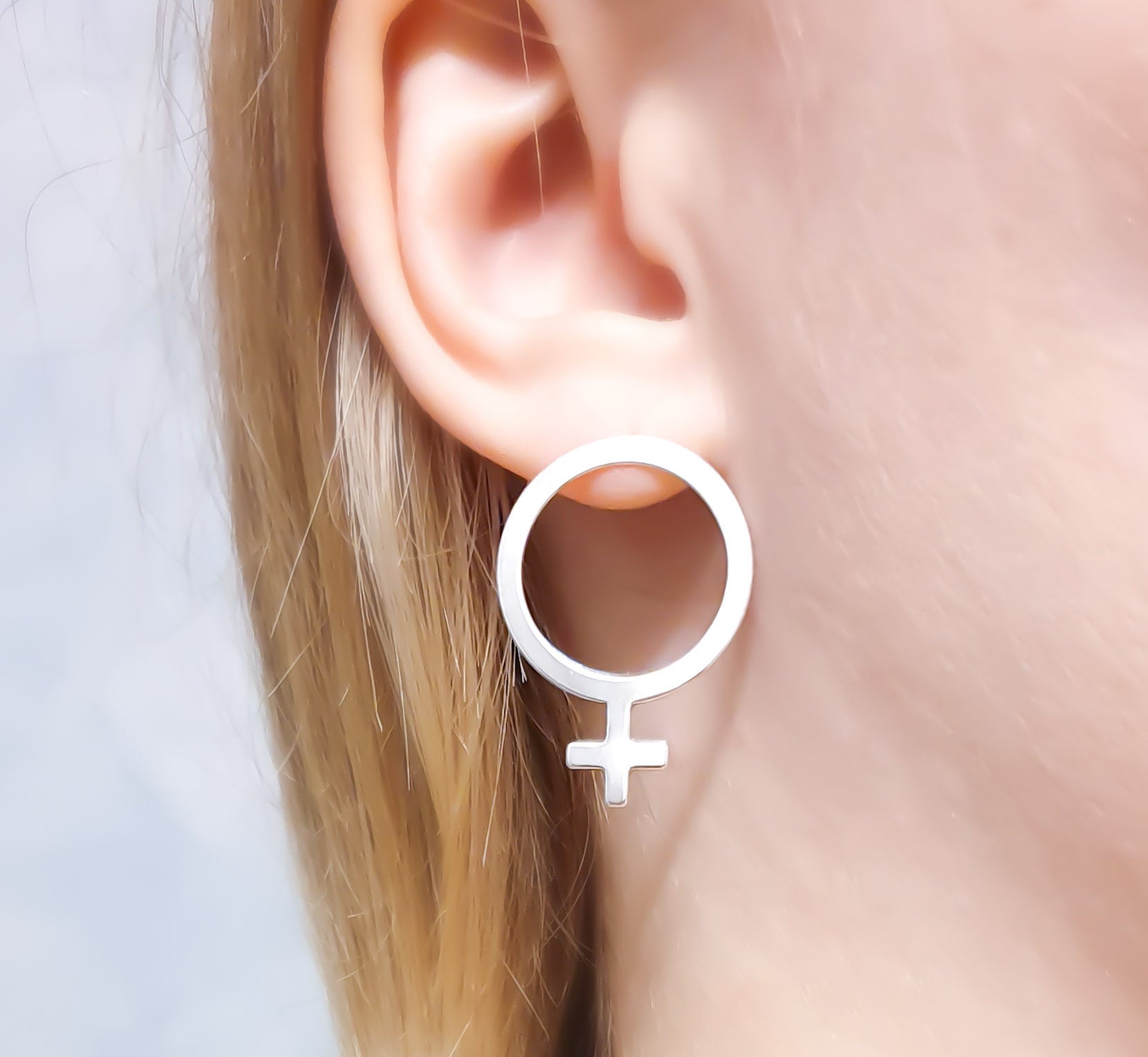 Stora örhängen med kvinnosymbol - Sterling silver