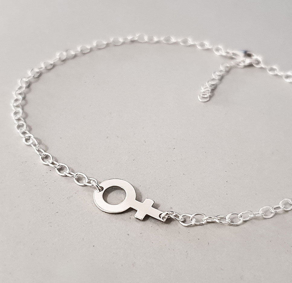 Fotlänk med liggande kvinnosymbol - Sterling silver 925