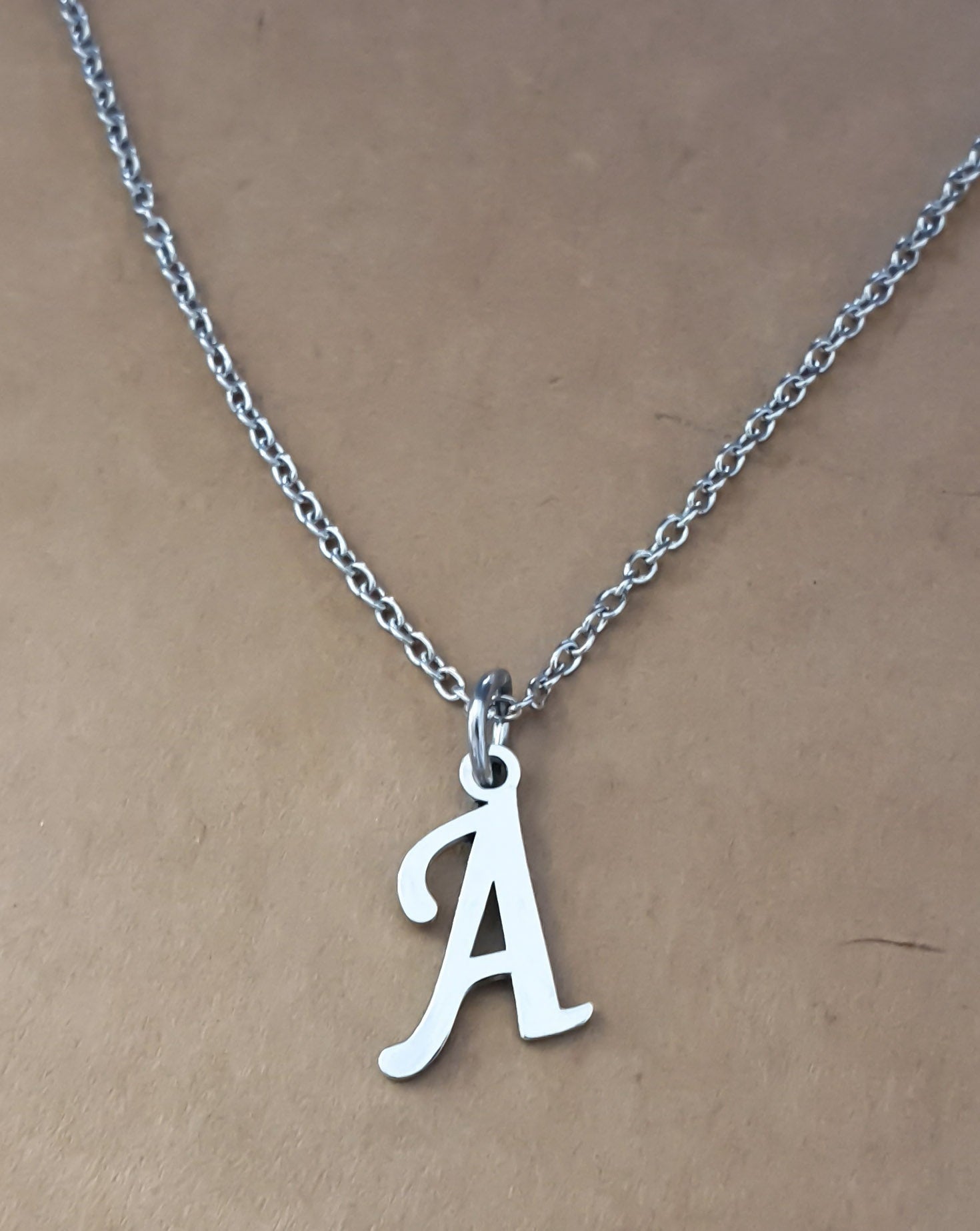 Halsband med valfri Bokstav - Rostfritt stål