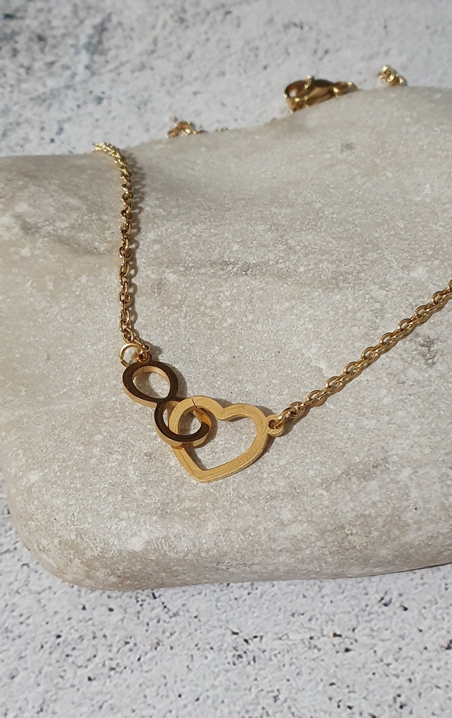 Halsband med hjärta och evighetssymbol - Rostfritt stål