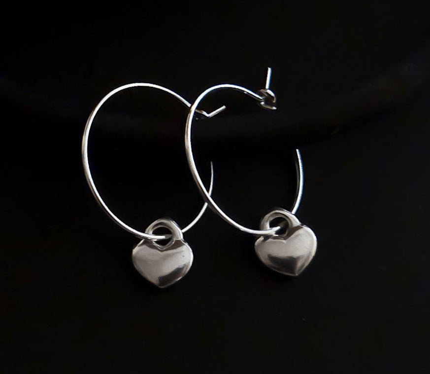 Silverörhängen, creoler med Hjärtan