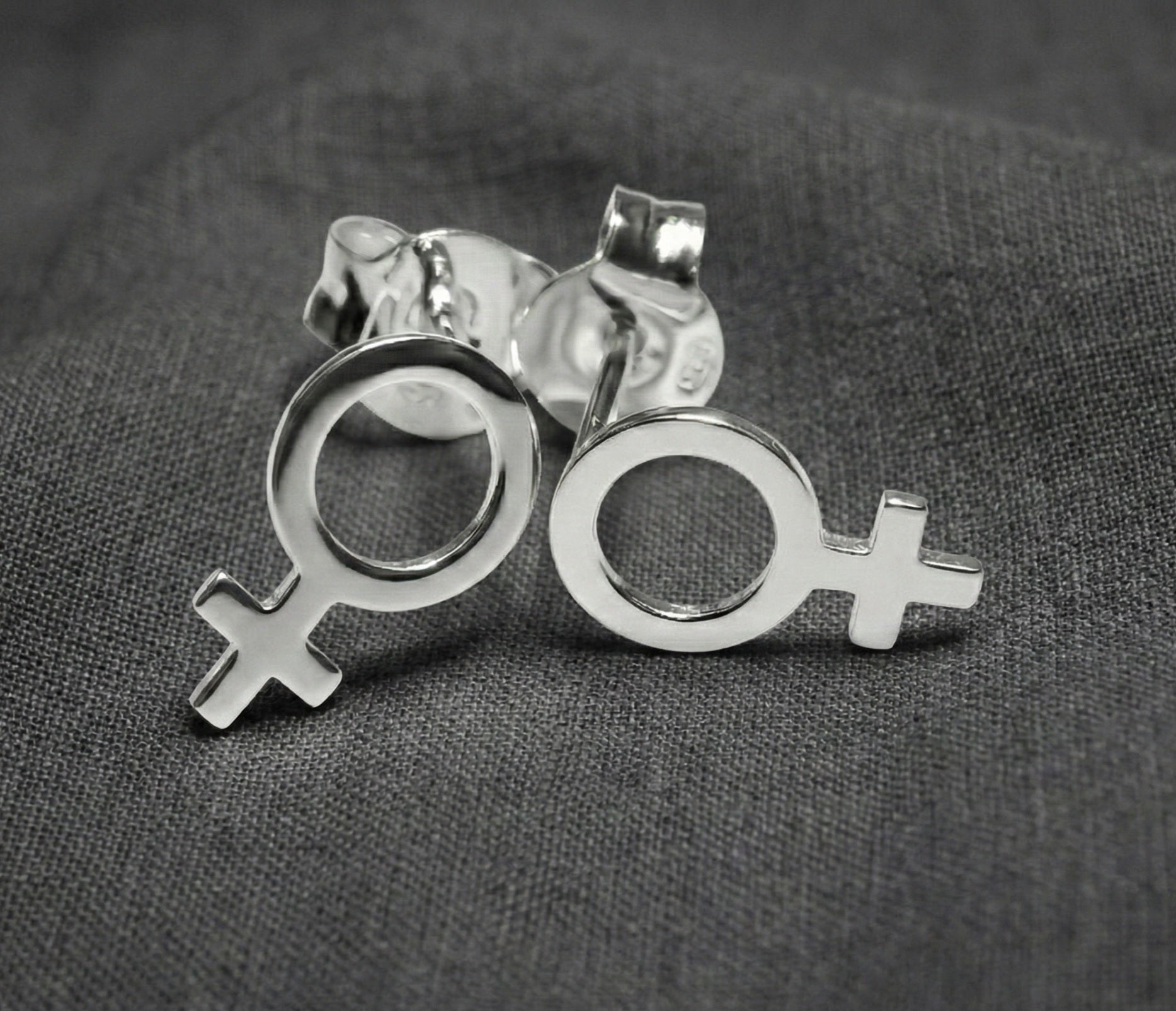 Kvinnosymbol örhängen, mellan  - Silver 925